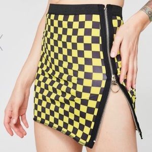 NEON YELLOW AND BLACK CHECKERED SKIRT